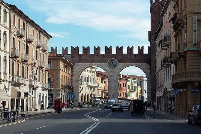 the-city-of-romeo-and-juliet-a-self-guided-audio-tour-through-verona