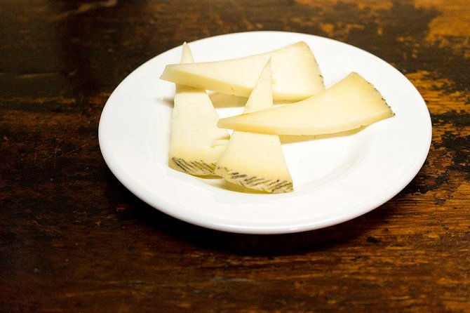 the-seville-tapas-crawl-tour-by-food-lover-tour