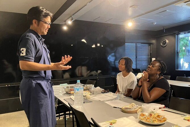 tokyo-6hr-private-guided-tour-jiro-style-ramen-cooking