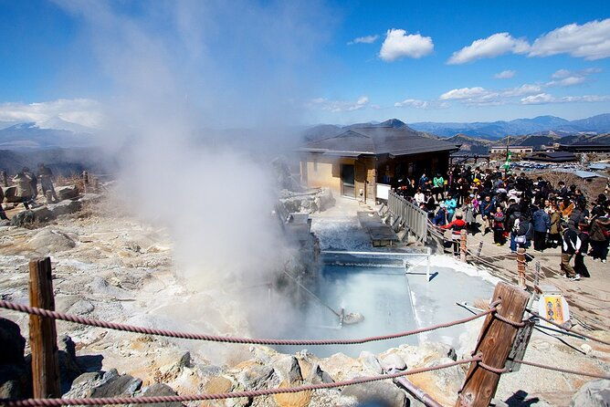 tokyo-day-tour-in-mt-fuji-lake-ashi-cruise-and-owakudani-cable