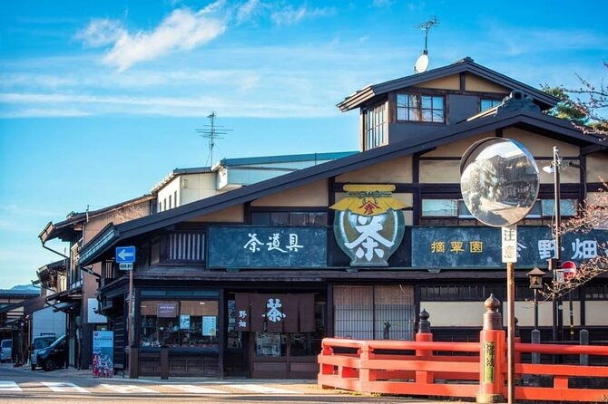 tour-to-hida-takayama-and-shirakawa-go-gassho-village-from-nagoya