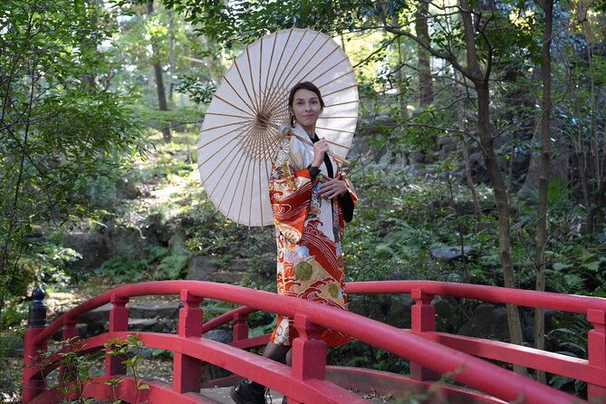 try-vintage-kimono-haori-photogenic-tokyo-shrine-experience
