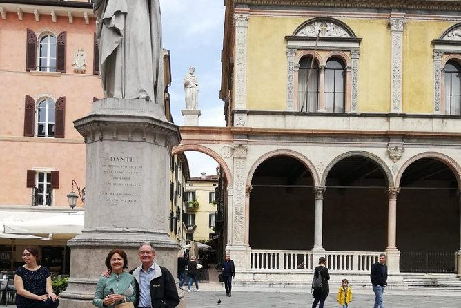 verona-city-sightseeing-walking-tour-of-must-see-sites-with-local-guide