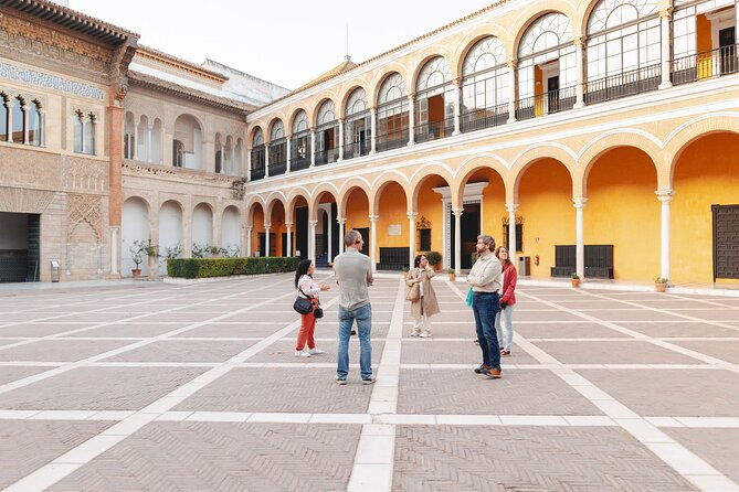 vip-guided-seville-alcazar-pre-opening-cathedral-old-town