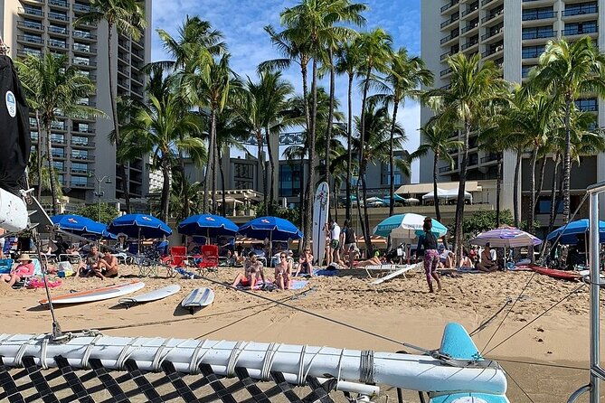waikiki-turtle-snorkel-sail-combo-on-hawea-catamaran
