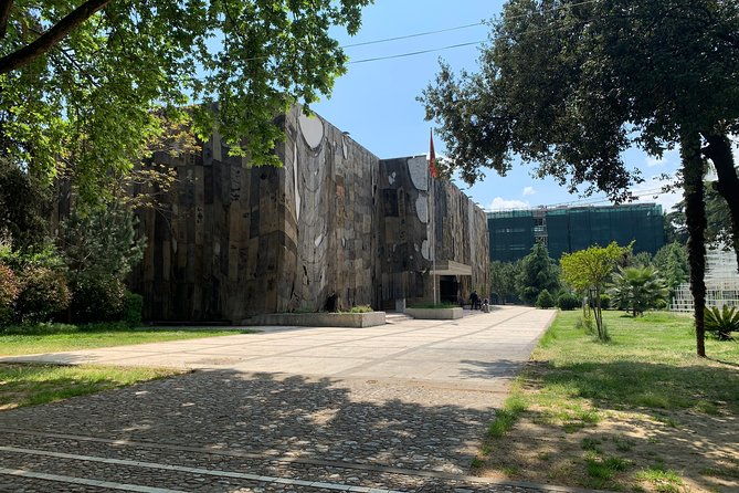 walking-tour-of-tirana