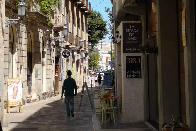 wine-and-food-tasting-experience-in-lecce-old-town