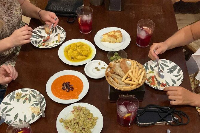 wine-and-tapas-walking-tour-in-malaga