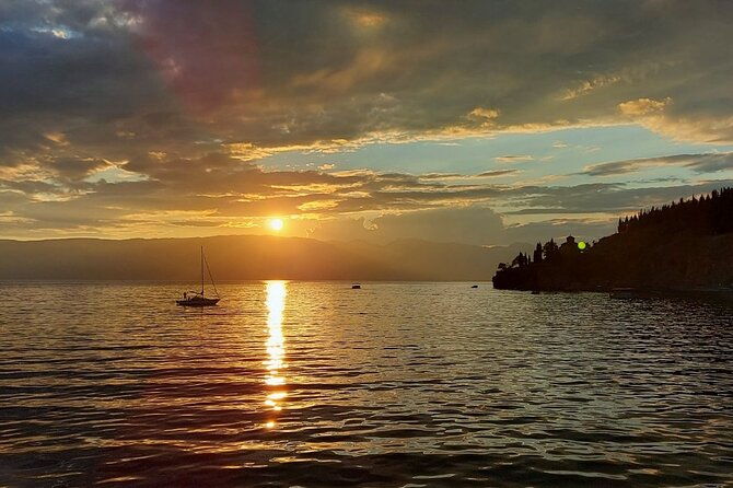 1-5-hour-ohrid-lake-sunset-cruise
