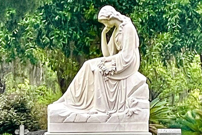 1-hour-bonaventure-cemetery-golf-cart-guided-tour-in-savannah