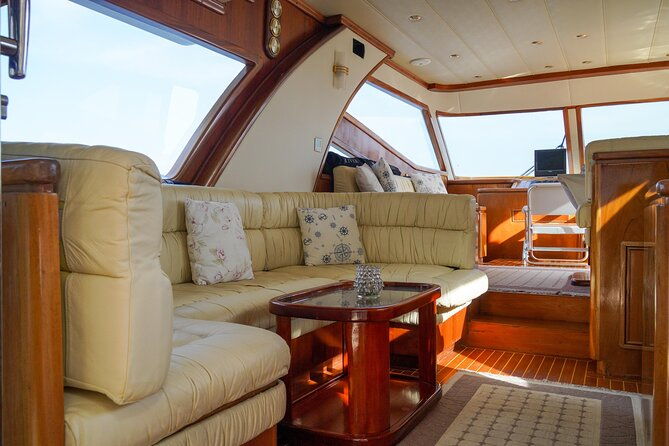 2-hours-private-yacht-cruise-on-bosphorus