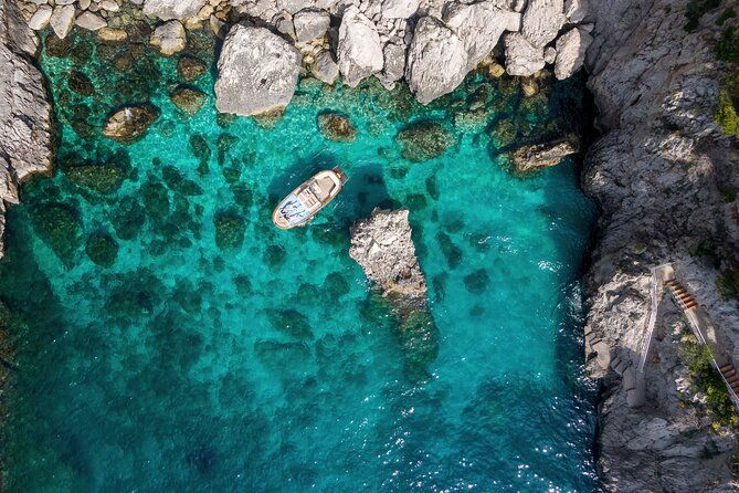 3-hour-private-boat-tour-of-capri