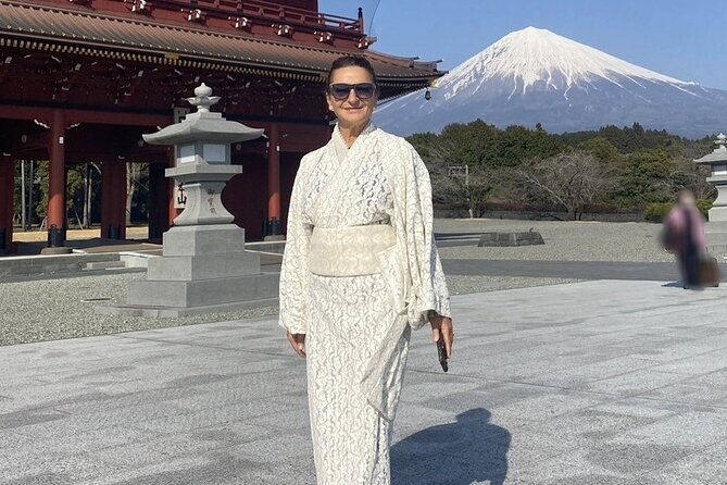 all-inclusive%e3%83%bbprivate-tour-tokyo-night-drive-on-a-luxury-car