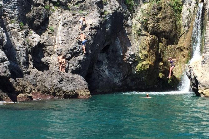 amalfi-coast-full-day-private-boat-excursion-from-praiano