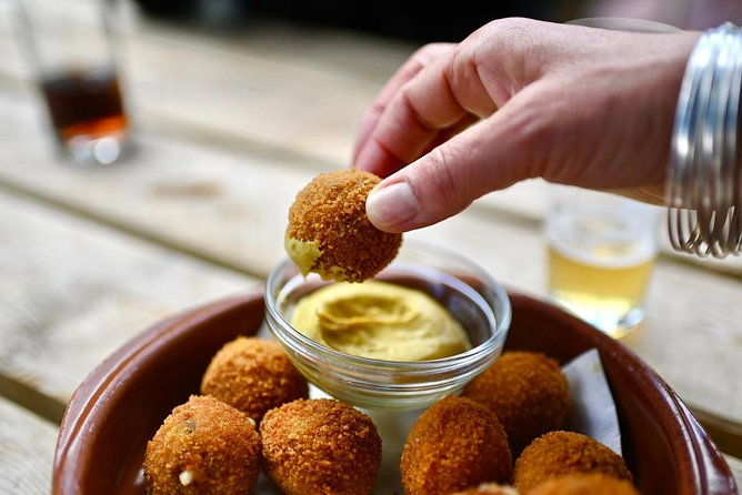 amsterdam-food-tour-in-jordaan-district-with-secret-food-tours