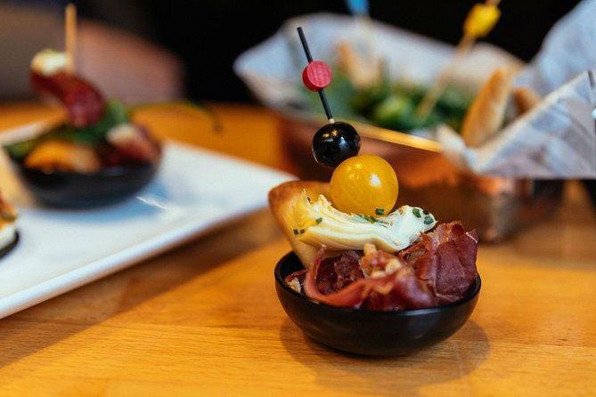 barcelona-private-food-tour-with-locals-6-or-10-tastings