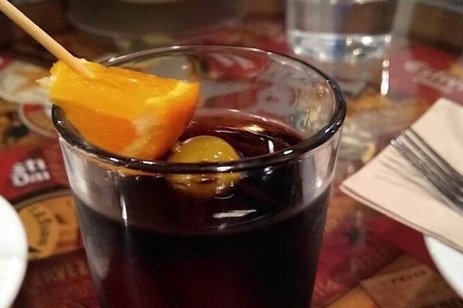 barcelonas-lunch-or-dinner-tapas-tour-food-drinks-happiness