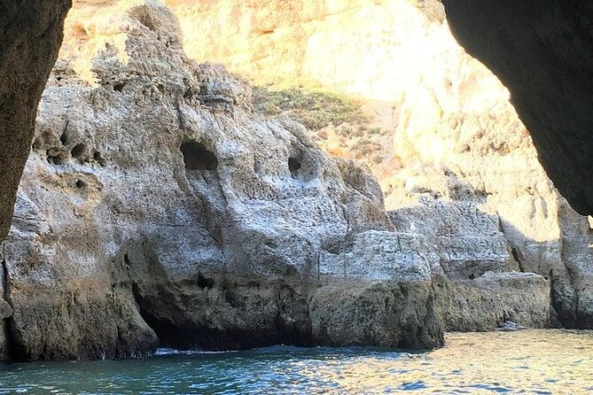 benagil-caves-coast-algarve-cave-captain