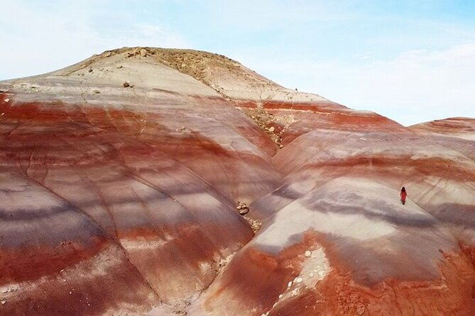 bentonite-hills-cathedral-valley-half-day-tour
