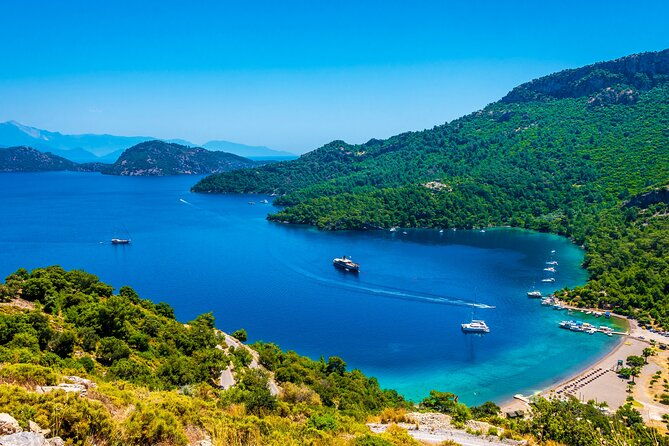 blue-lagoon-butterfly-valley-and-oludeniz-islands-boat-trip