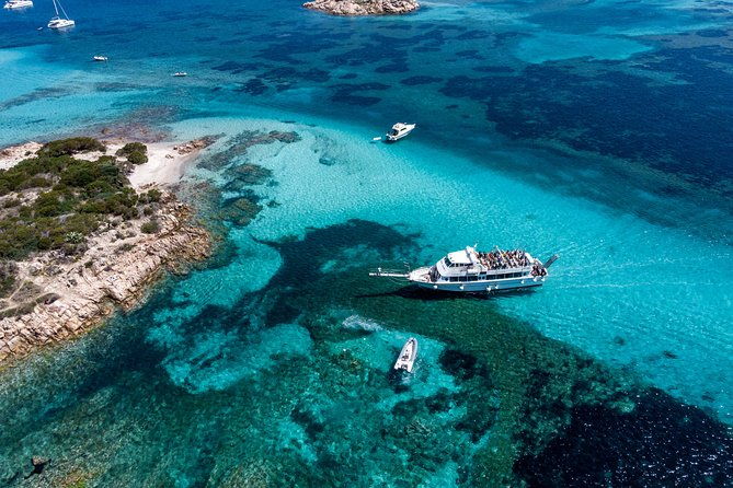 boat-trip-la-maddalena-archipelago-departure-from-palau