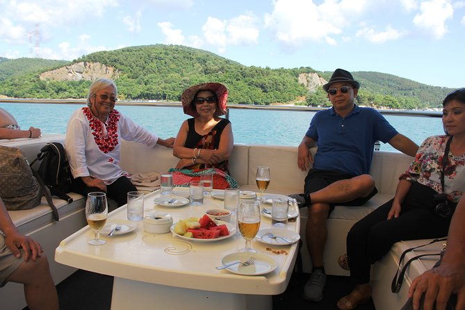 bosphorus-lunch-cruise-opportunity-to-swim-in-black-sea-in-summer