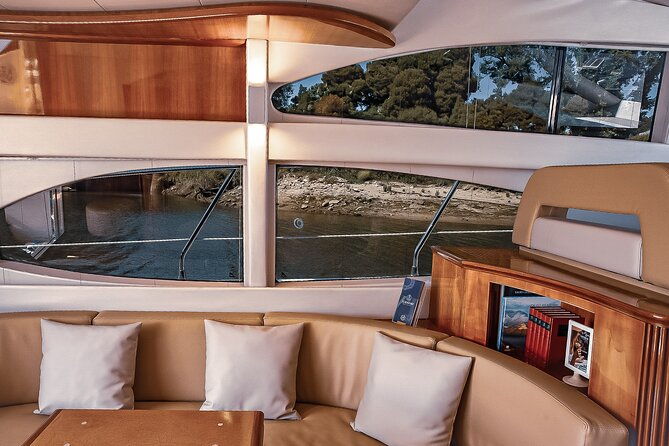 bridges-experience-2h-private-yacht-tour-in-the-city-of-porto