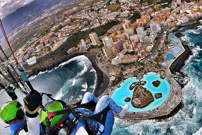 bronze-tandem-paragliding-flight-in-south-tenerife-free-pick-up