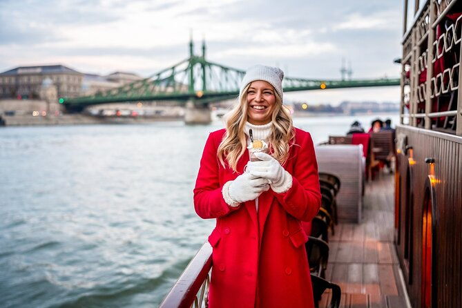 budapest-historic-cruise-with-welcome-drink
