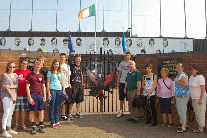 cab-tours-belfast-famous-black-taxi-tours-2-hrs-the-troubles