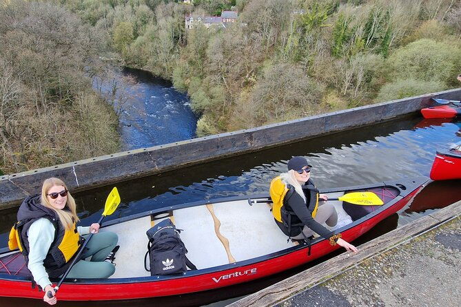 canoe-trip-over-the-pontcysyllte-aqueduct