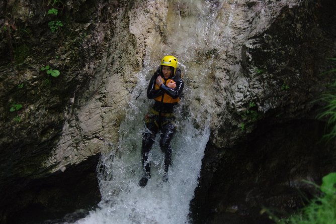 canyoning-in-susec-canyon