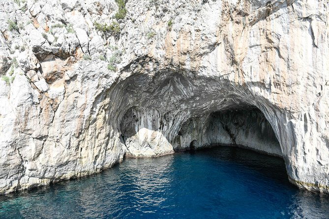 capri-and-anacapri-guided-tour-with-limoncello-tasting-from-capri