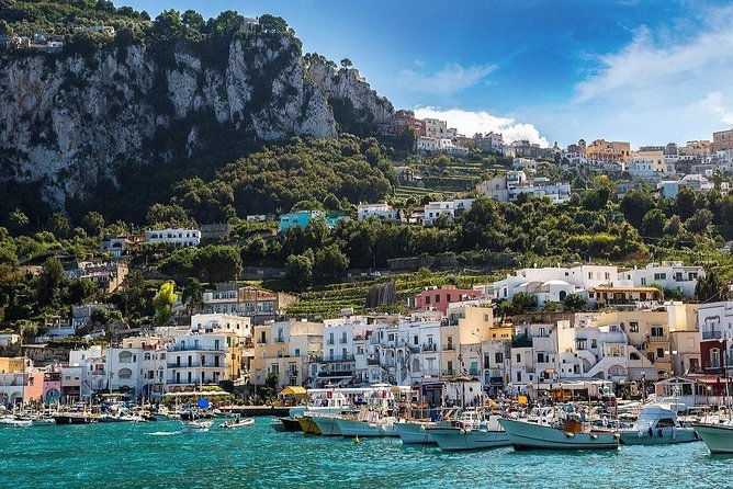 capri-island-in-private-luxury-40-feet-speedboat-from-sorrento-positano-amalfi-ravello