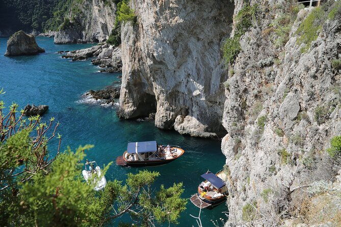 capri-island-small-group-boat-tour-from-naples