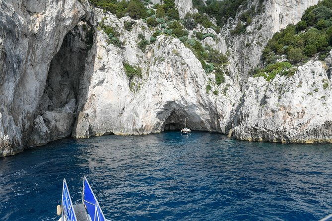 capri-one-day-visit-the-island-by-sea-and-land-with-blue-grotto