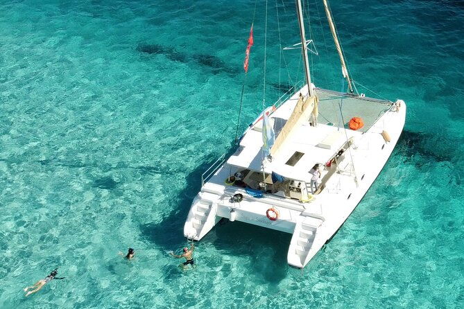 catamaran-tour-archipelago-maddalena-lunch-included