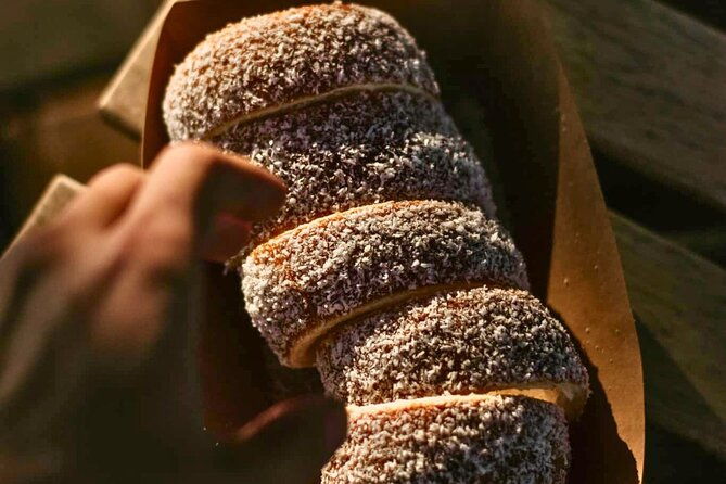 chimney-cake-workshop-budapest-downtown-kurtoskalacs-class