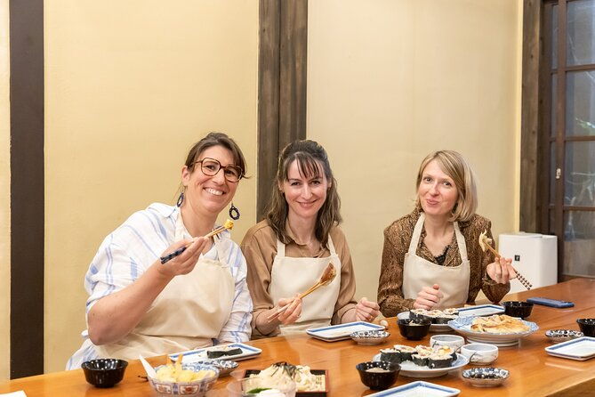 cooking-class-for-ramen-and-gyoza-in-a-quite-old-osaka-house