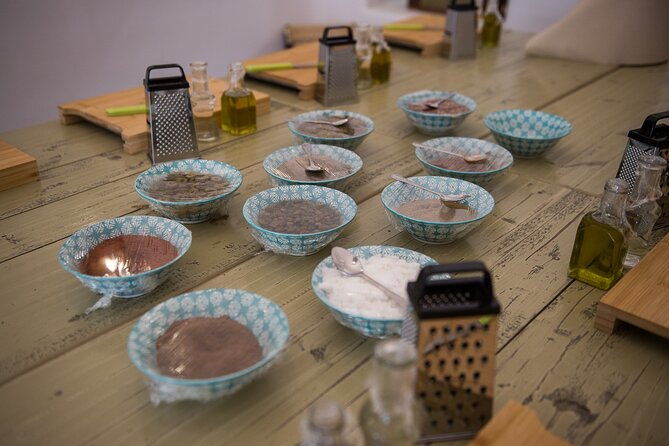 cooking-class-in-traditional-cave-house-in-santorini