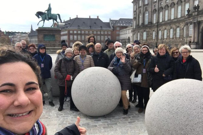 copenhagen-walking-tour-with-food-testing-smorrebrod-dish-snap