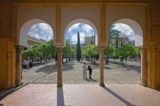 cordoba-mosque-jewish-quarter-guided-tour-with-tickets