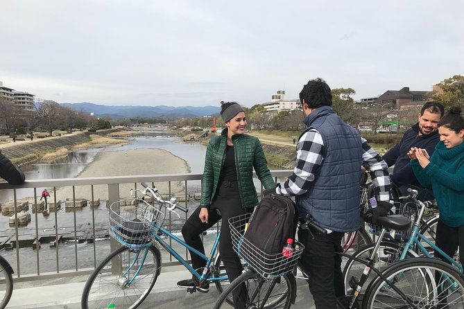 cycle-kyotos-hidden-gems-gion-stroll-2