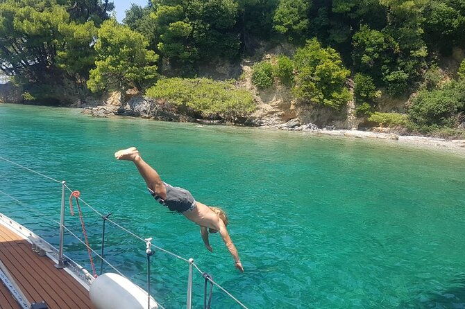 day-sailing-skiathos-skopelos-with-lunch-on-rainbow-yacht