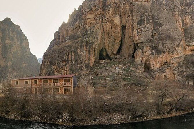 day-trip-to-khor-virap-noravank-areni-cave-wine-tasting