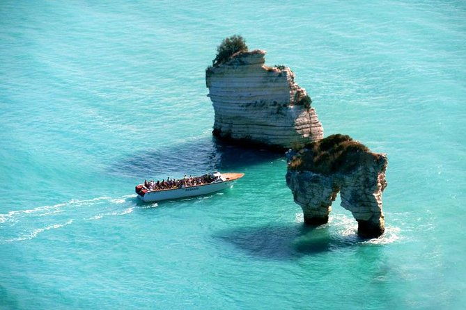 desiree-experience-visit-of-the-marine-caves-of-vieste