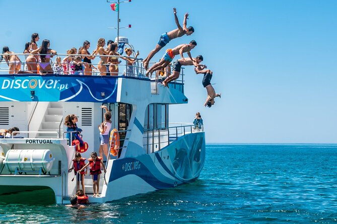dolphin-watching-half-day-cruise-from-lagos