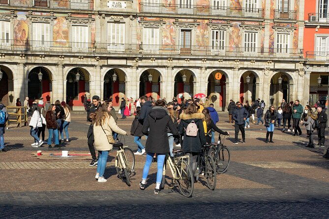 e-bike-tour-of-madrid-monumental-and-retiro-park