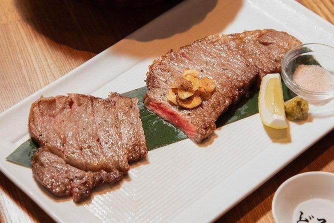 enjoy-wonderful-wagyu-and-sake-in-shinjuku