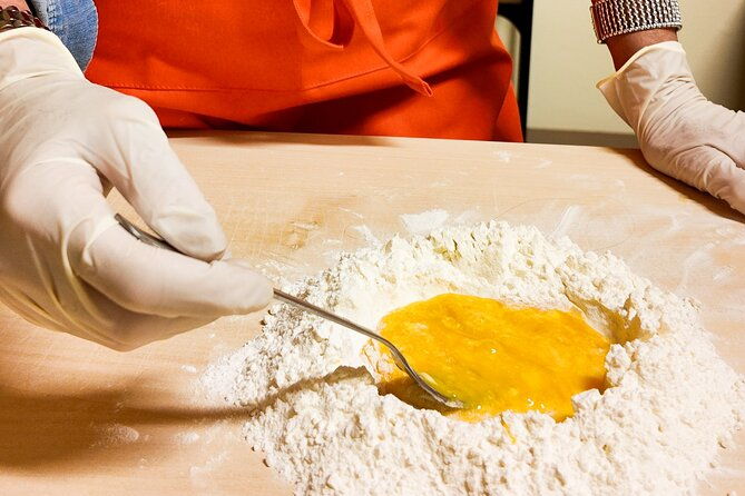 exclusive-bologna-cooking-class-pasta-tagliatelle-ragu-spritz